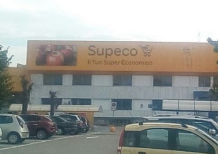 TROFARELLO - Chiude il Supeco a fine mese: dipendenti redistribuiti in altri Carrefour