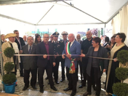 ORBASSANO - Taglio del nastro sulla festa del libro