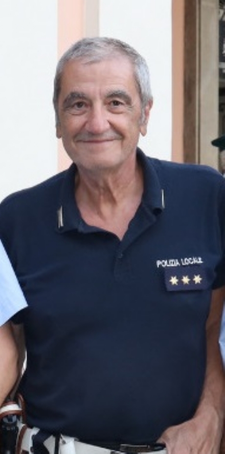 MONCALIERI - Flavio Corrado va in pensione: il saluto alla memoria storica della polizia locale