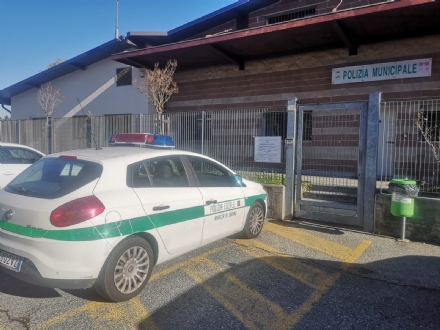 RIVALTA - Nuovo incidente all'incrocio in uscita dalla tangenziale: la rotatoria ancora non arriva