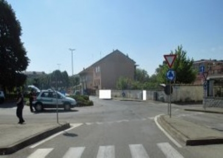 ORBASSANO - Scontro tra auto e un ciclista: la polizia locale cerca testimoni