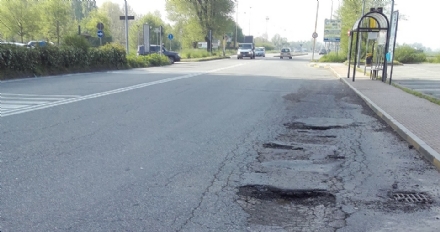 NICHELINO - Groviera via Debouchè, i residenti protestano