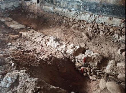 RIVALTA - Sotto casa Camosso gli scavi svelano rovine medioevali