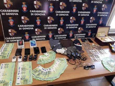 NICHELINO - Vince 33mila euro in gettoni d'oro a «Telemike» ma i ladri gli svaligiano la casa: presi