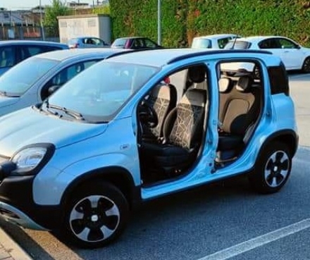 CINTURA - Marmitte e sportelli: furti di parti d'auto in aumento nella zona