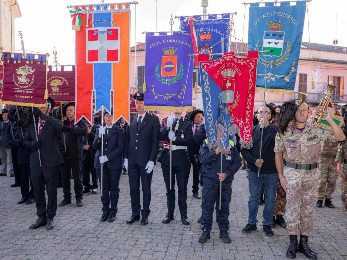 ORBASSANO - Oltre 500 fanti piumati per il raduno regionale dei bersaglieri - FOTO