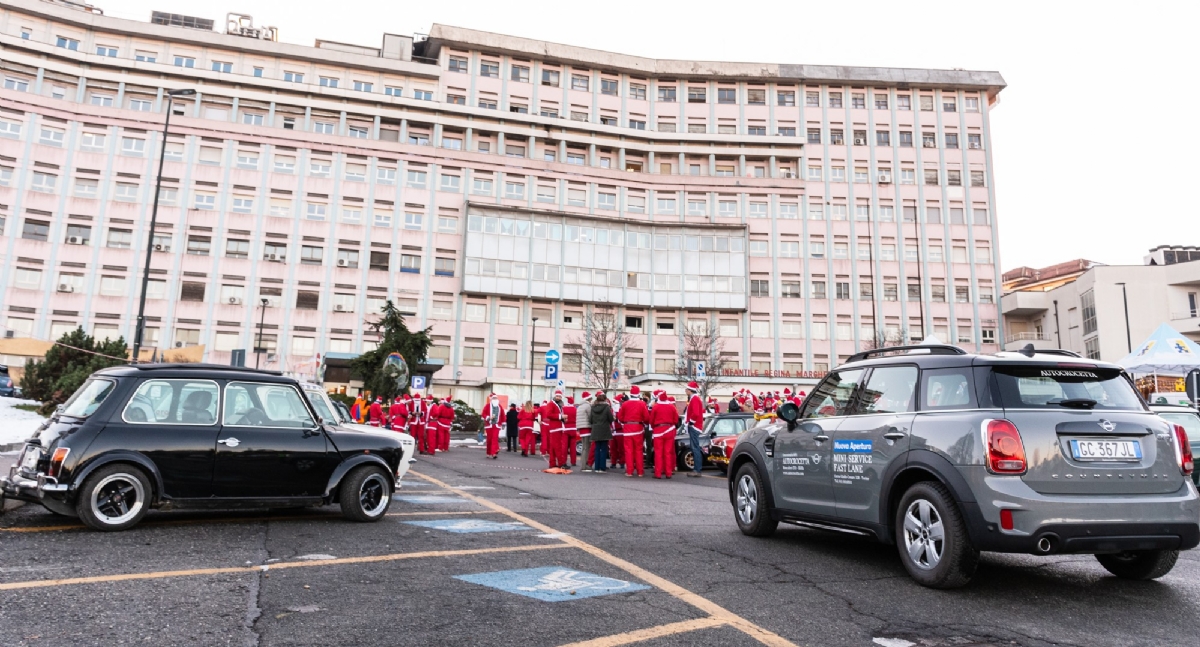 MONCALIERI - Autocrocetta con Forma Onlus per i bimbi dell'ospedale Regina Margherita - FOTO