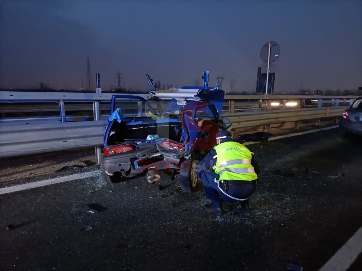 NICHELINO - Brutto incidente sulla via Debouché: tre feriti, uno grave e strada parzialmente chiusa