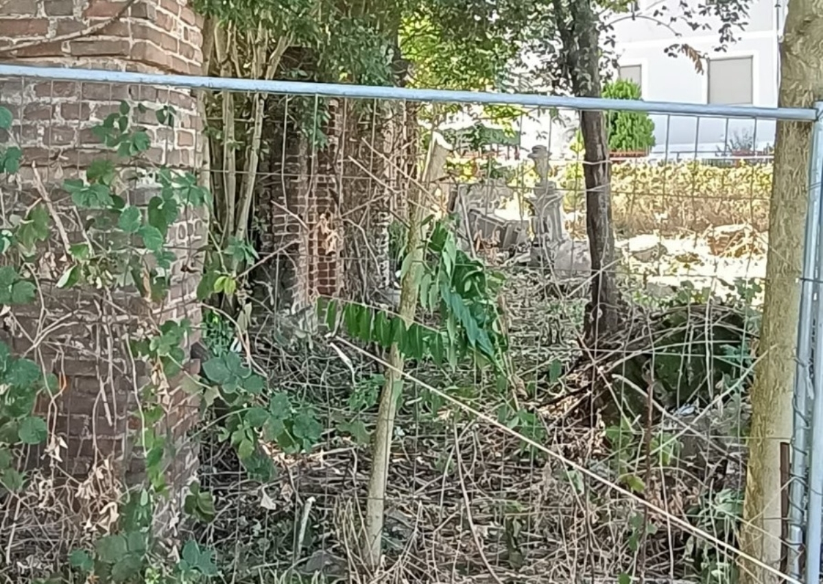 LA LOGGIA - Si rifà il look il vale d'ingresso di Villa Carpeneto