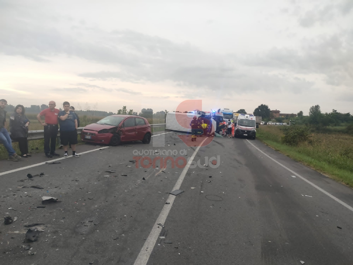 LA LOGGIA - Grave incidente sulla variante: 4 auto coinvolte, ci sono feriti