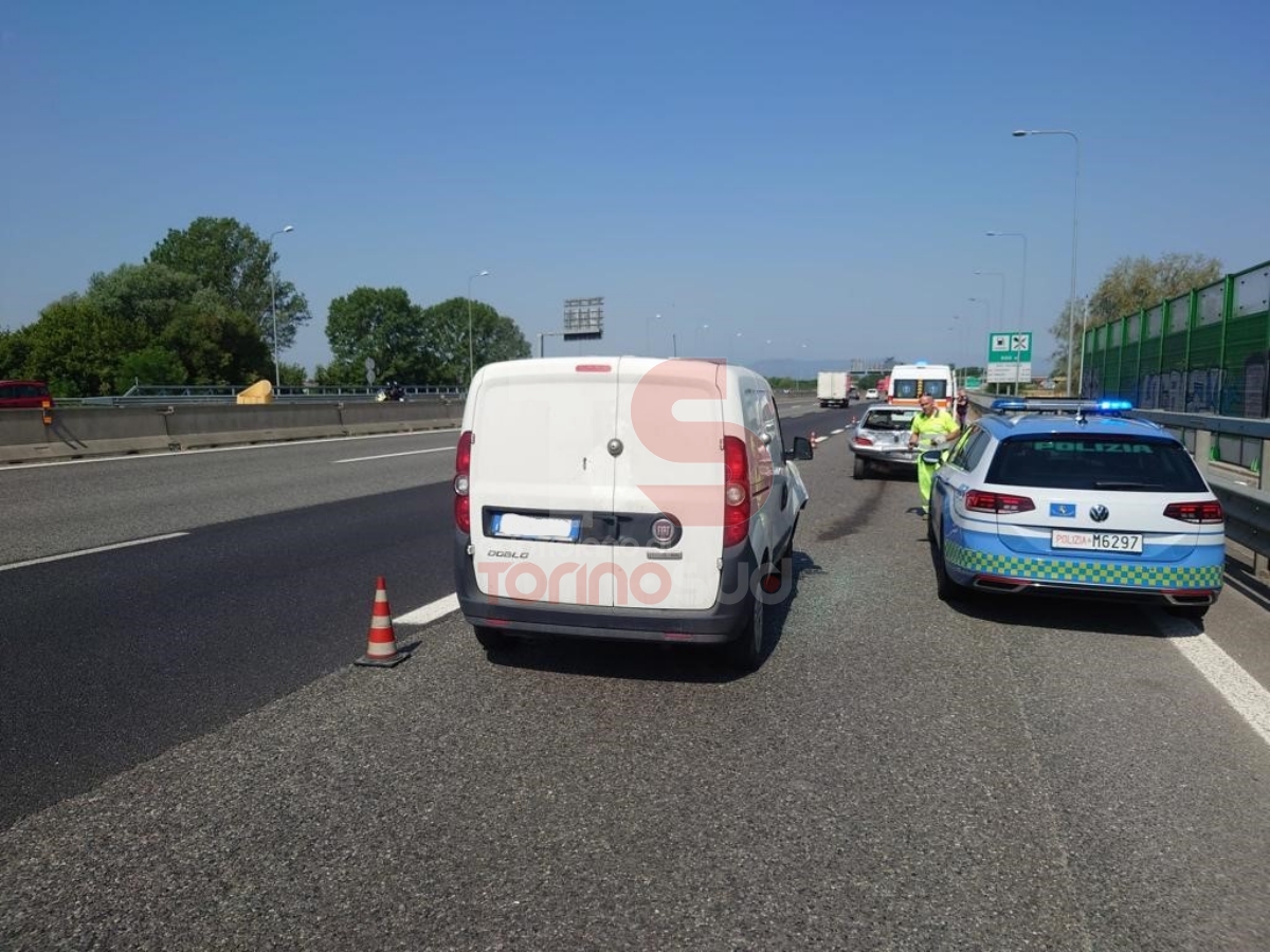 MONCALIERI - Un altro incidente sulla tangenziale sud: un automobilista ferito nello scontro - FOTO