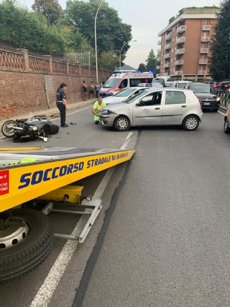 MONCALIERI - Giornata nera sulle strade: altro incidente in strada Torino