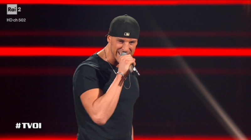 TELEVISIONE - A The Voice of Italy, su Rai Due, sfida tra giovani cantanti di Carmagnola e Vinovo