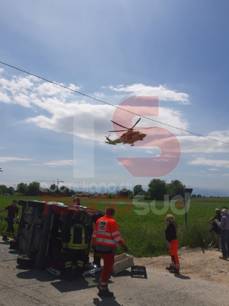 CARMAGNOLA - Brutto incidente su via Chieri: un uomo grave al Cto