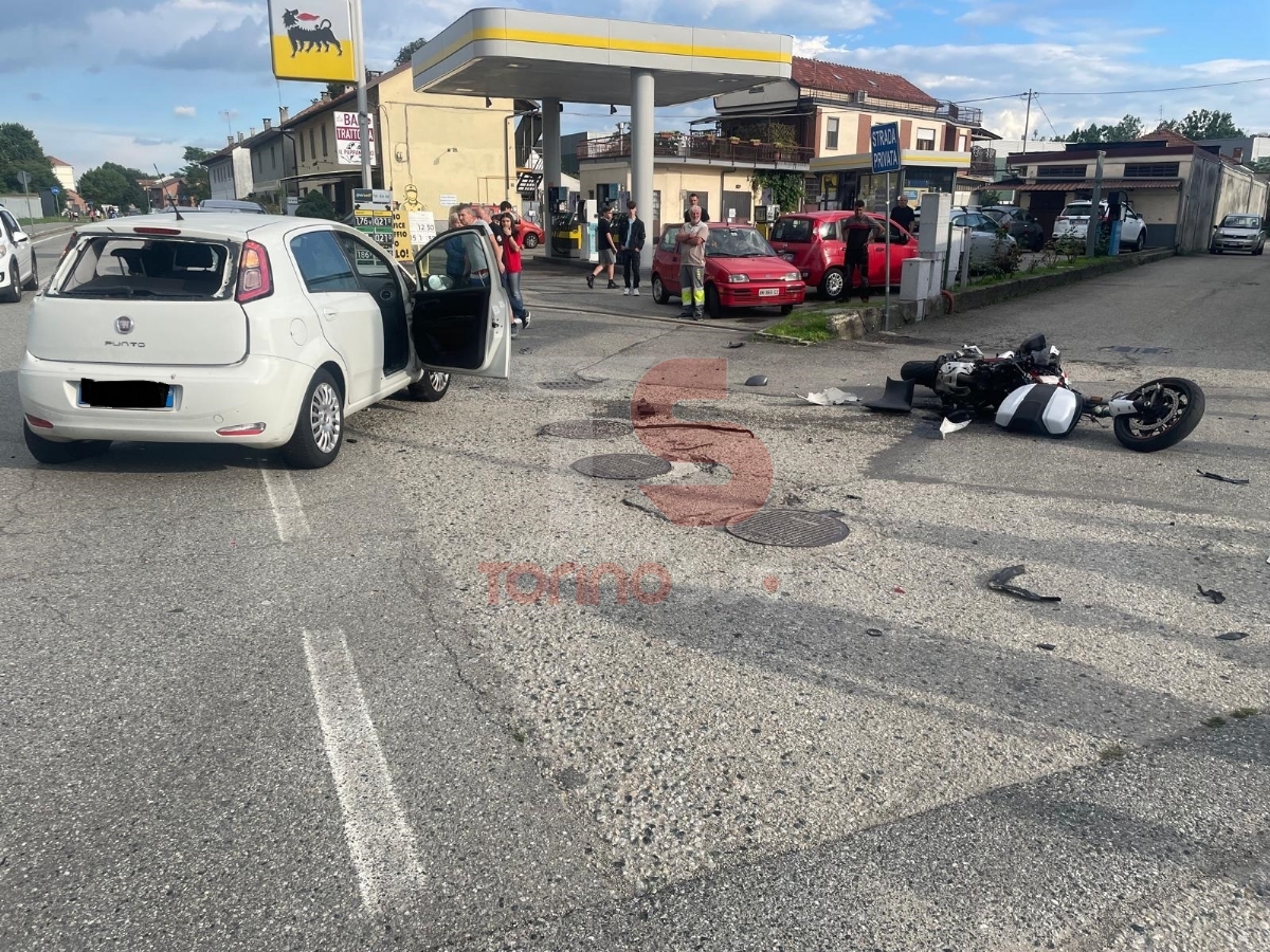 ORBASSANO - Grave incidente in strada Borgaretto: 25enne motociclista al Cto in codice rosso
