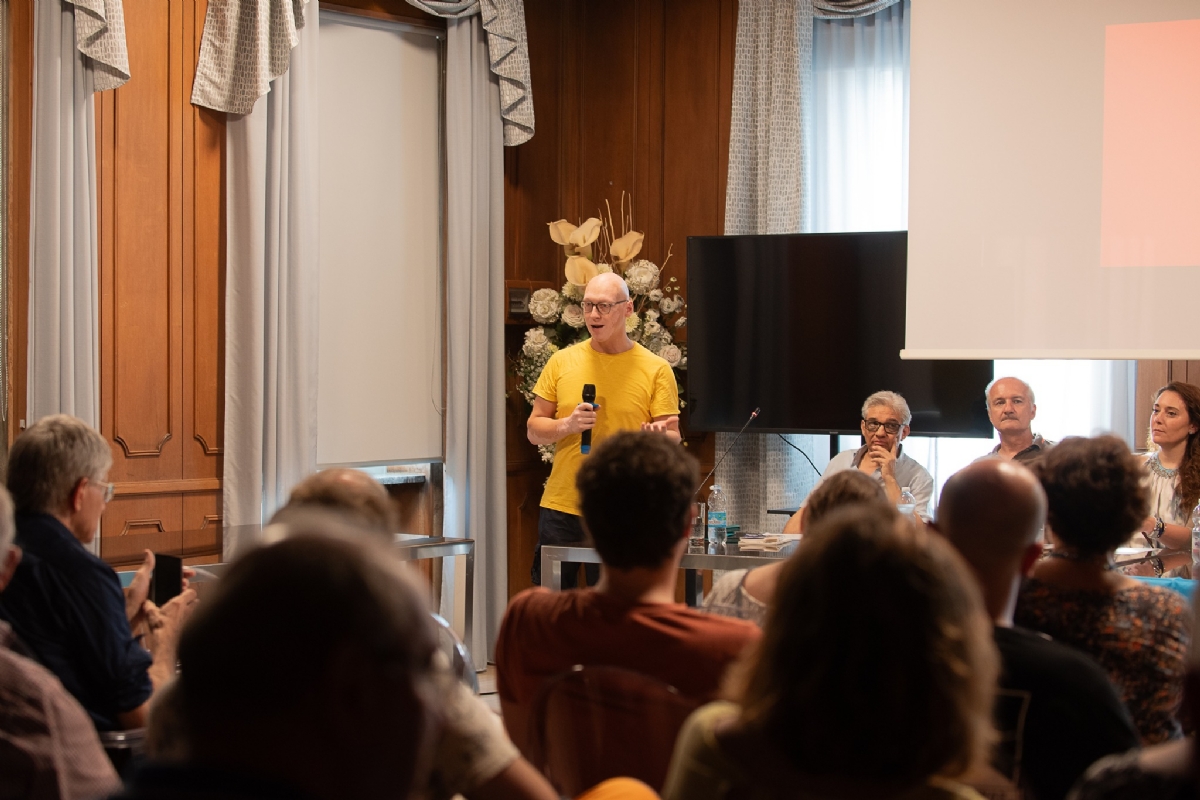 NICHELINO - Un successo la serata promossa dall'Associazione Culturale Ucraina Libera - FOTO