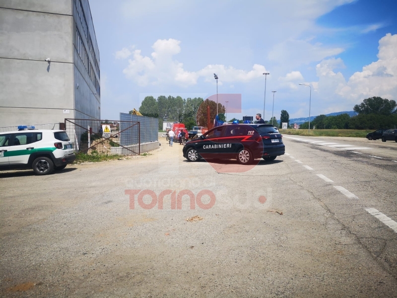 TRAGEDIA A LA LOGGIA - Operaio muore sotterrato nello scavo di un cantiere - FOTO