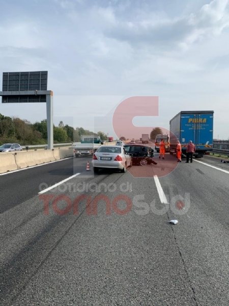 NICHELINO - Incidente in tangenziale, altezza Debouchè: un ferito