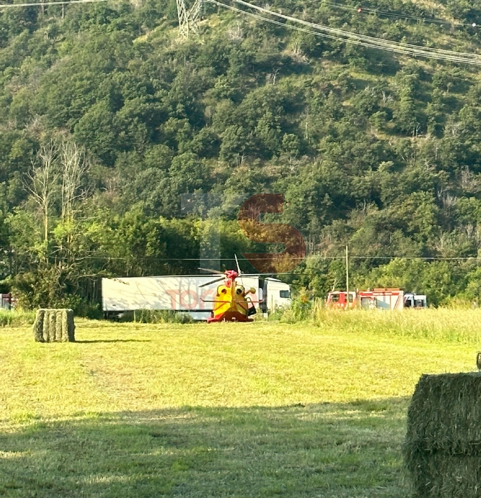 INCIDENTE STRADALE - Camion contro auto, automobilista di Bruino in prognosi riservata