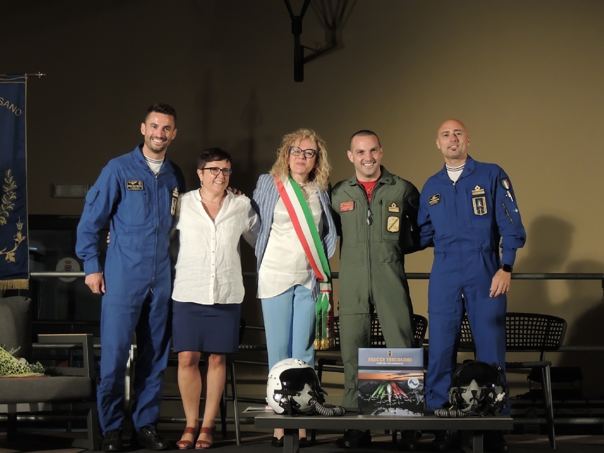 ORBASSANO - I piloti delle Frecce Tricolori ospiti nel nuovo Palazzo Comunale - FOTO