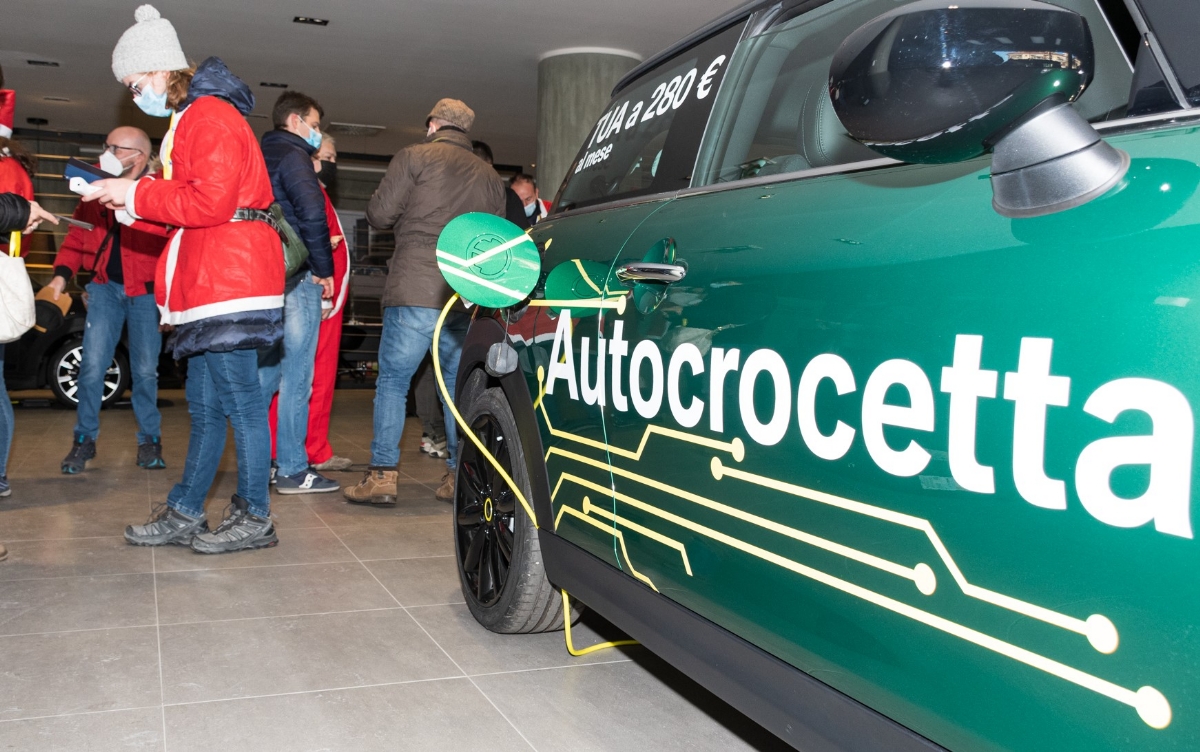 MONCALIERI - Autocrocetta con Forma Onlus per i bimbi dell'ospedale Regina Margherita - FOTO