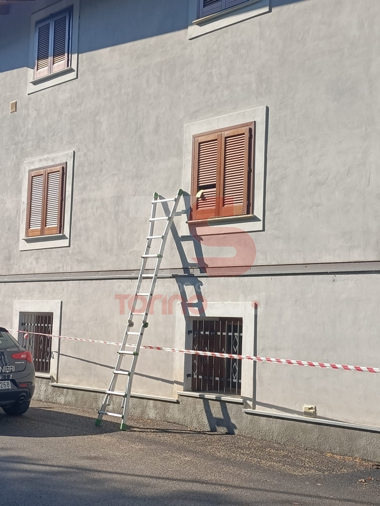 OMICIDIO PIOSSASCO - Architetto di 50 anni ucciso dai ladri: lascia la moglie e un figlio - FOTO