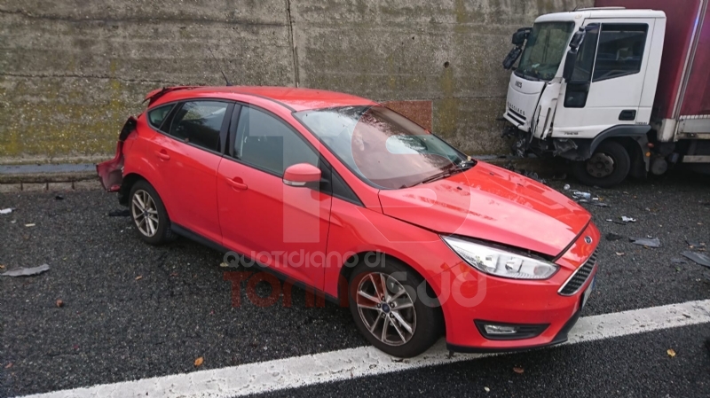 ORBASSANO - Incidente stradale al Sito: tre feriti portati al Cto - FOTO