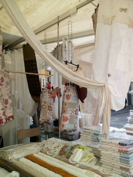 «Gli Ambulanti di Forte dei Marmi» a Moncalieri domenica 24 marzo