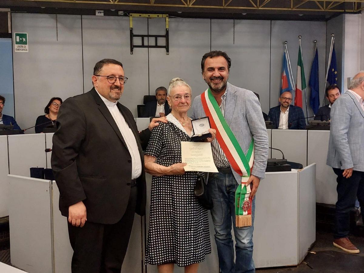 MONCALIERI - Il Giglio d'Argento consegnato ai moncalieresi che fanno grande la città - FOTO