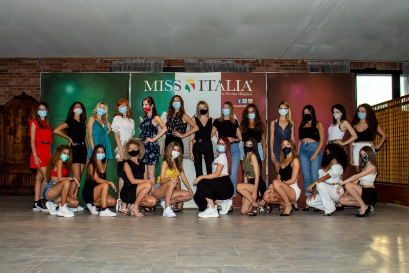 MISS ITALIA - Il primo casting post Covid a Vinovo: in passerella anche tre ragazze di Moncalieri - FOTO