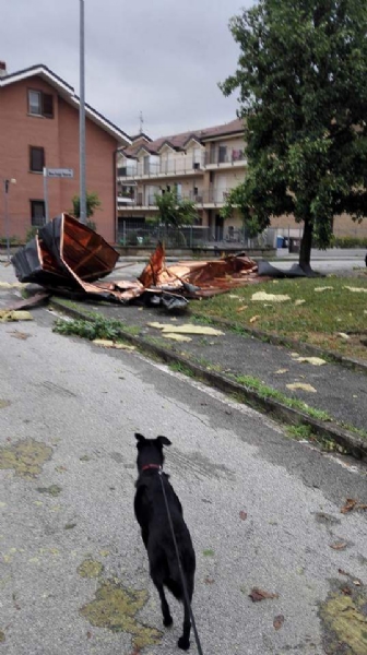 TROMBA D'ARIA: Gravi danni e disagi sparsi ovunque, ma nessuna vittima. LE FOTO DEL DISASTRO