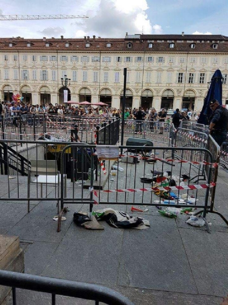 PIAZZA SAN CARLO: LA PROCURA ACQUISISCE IMMAGINI PER FARE LUCE SU QUANTO SUCCESSO