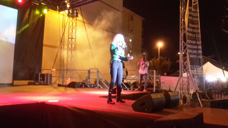 NICHELINO - Folla al concerto di Ivana Spagna per San Matteo - LE FOTO -