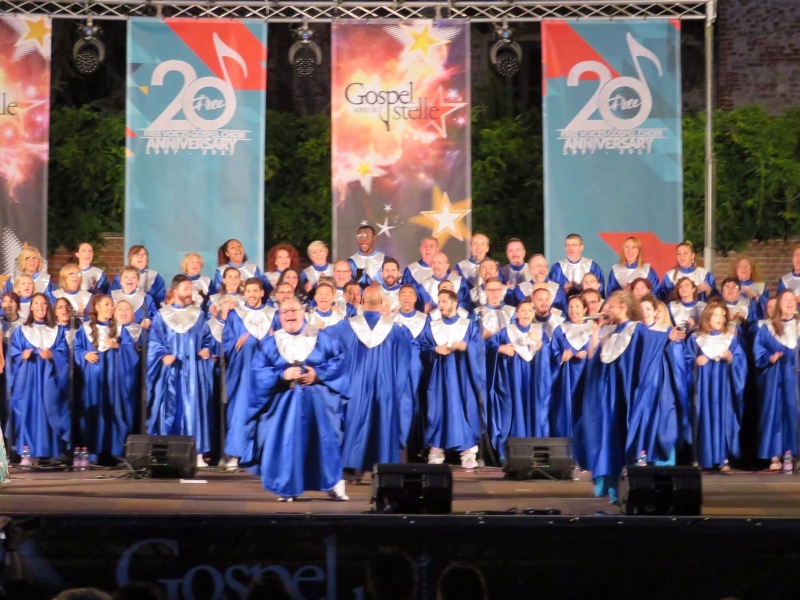 BEINASCO - Grande successo per lo spettacolo di "Gospel sotto le stelle"