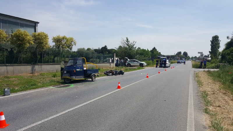 RIVALTA - Ennesimo schianto sulla sp 143. Traffico e code tra Rivalta e Rivoli