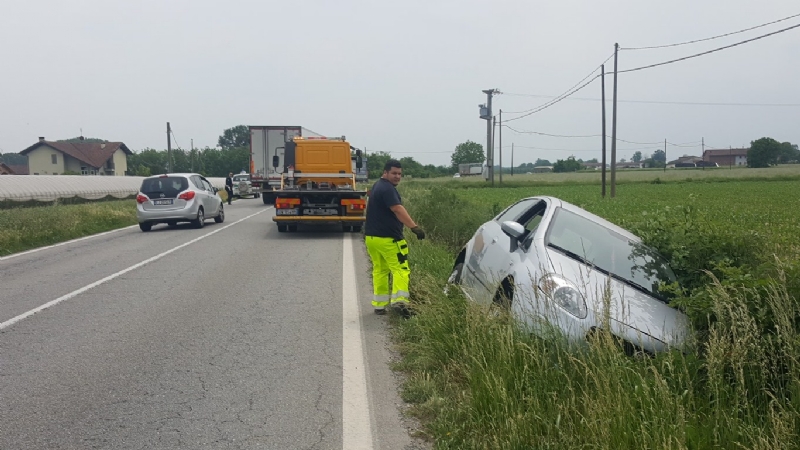 CARIGNANO - Due spettacolari incidenti provocano code sulle strade della provincia