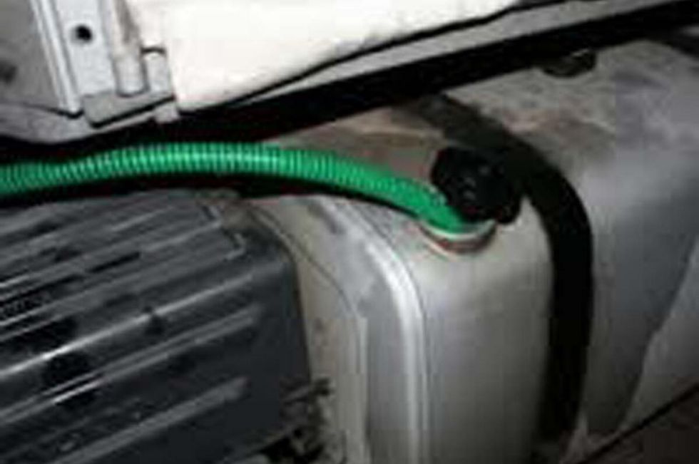 TROFARELLO - Maxi furto di carburante da un camion parcheggiato in zona industriale