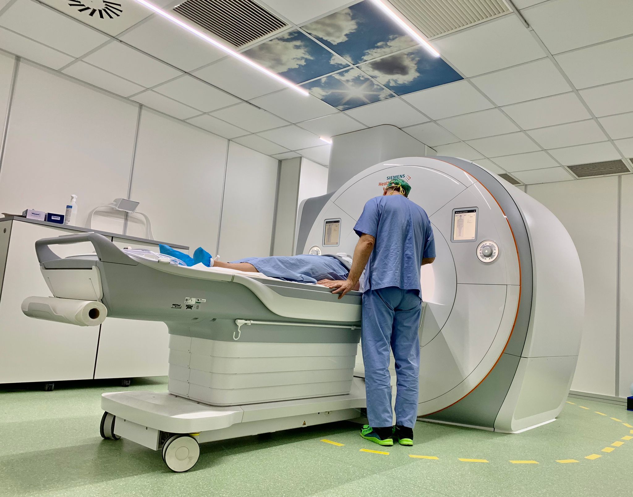 ORBASSANO Al San Luigi Inaugurata La Nuova Risonanza Magnetica D 