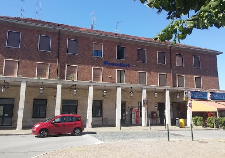 MONCALIERI - Guasto al sistema di deviazione dei treni: caos sulla Sfm1