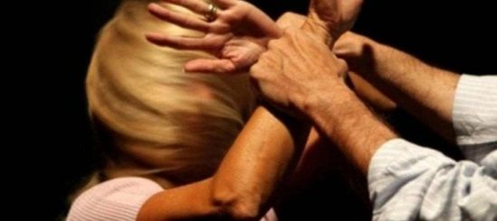 CARIGNANO - Picchia la compagna: lei viene ricoverata al pronto soccorso
