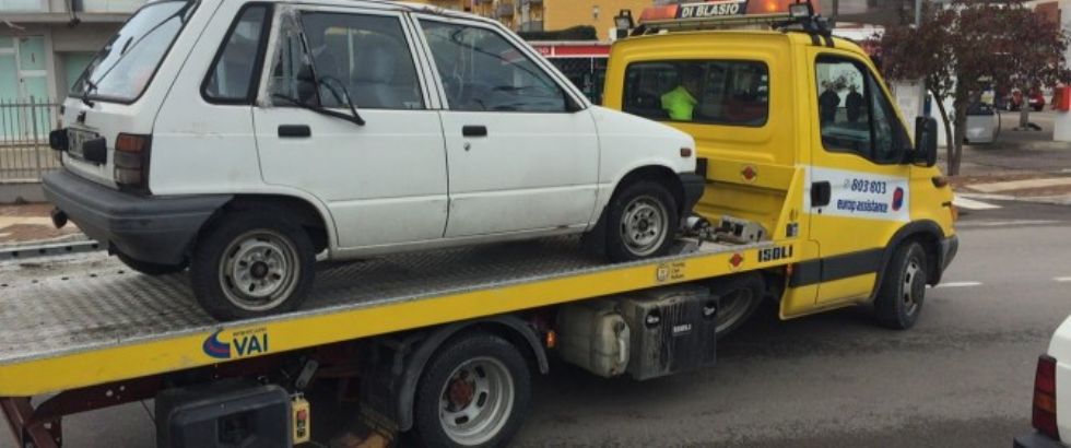 BEINASCO - Auto senza assicurazione sulla strada: raffica di sequestri