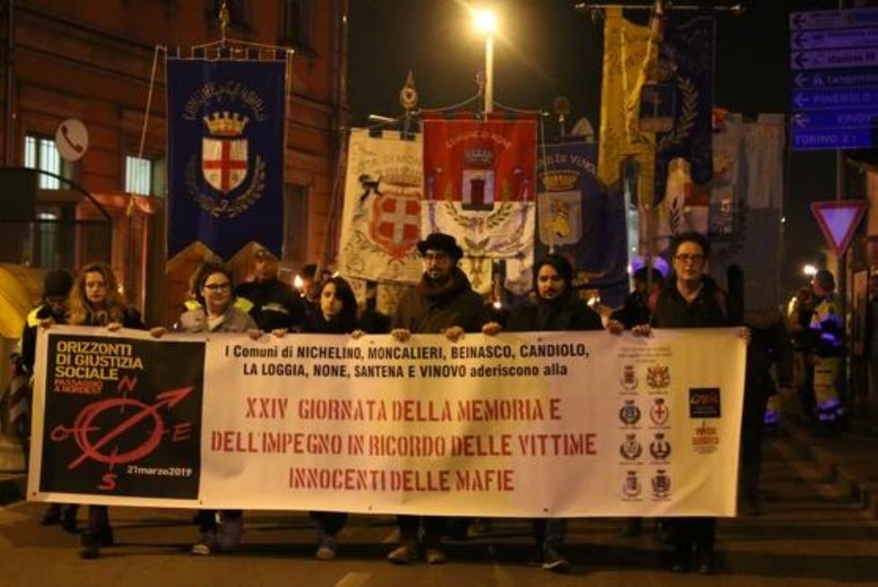 NICHELINO - La fiaccolata in ricordo delle vittime innocenti delle mafie