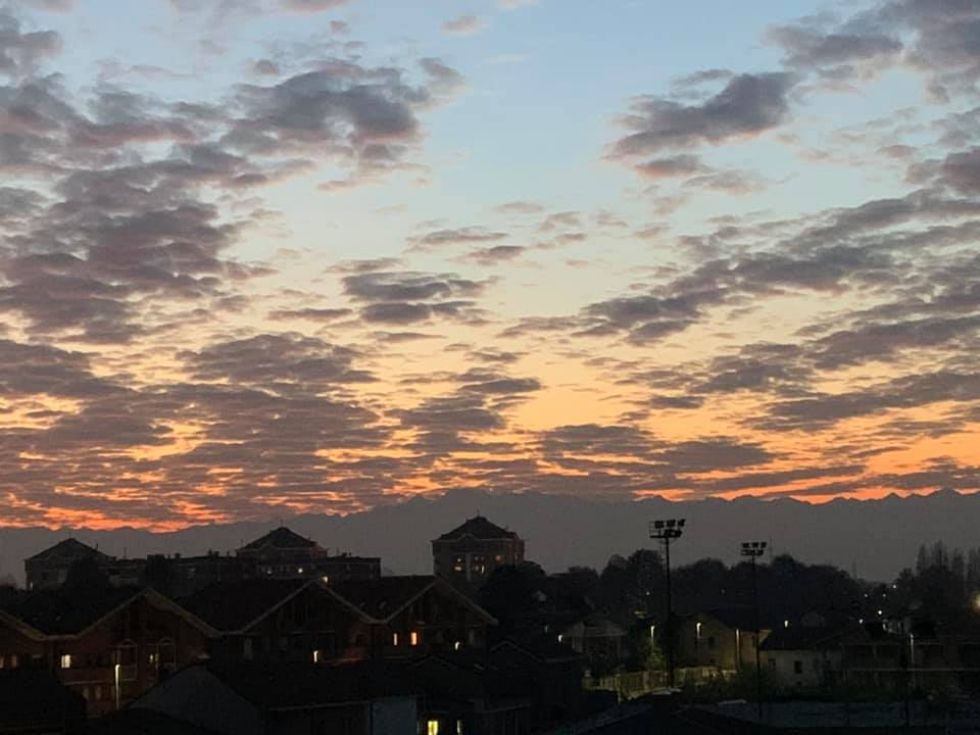 CINTURA - Un tramonto nel cielo a pecorelle...e le foto sono virali