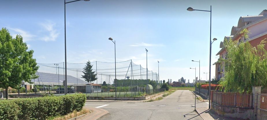 CARMAGNOLA - Gattino abbandonato in via Almese, salvato dalle gattare