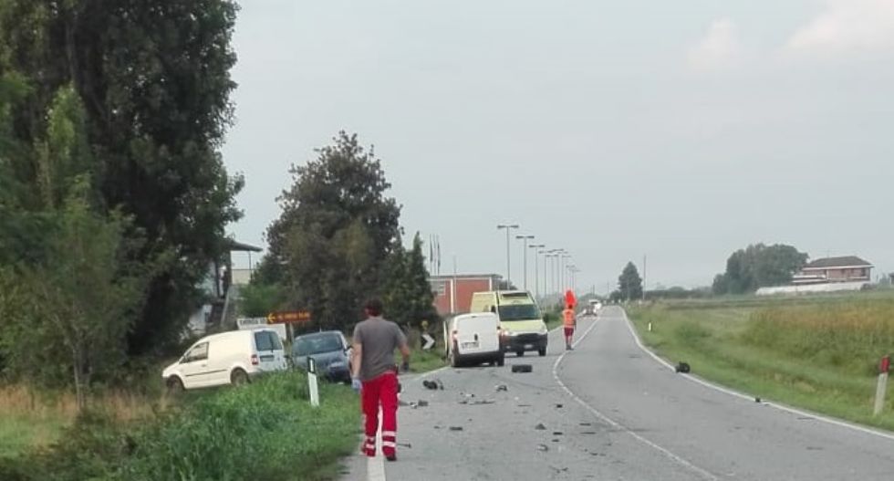 CARIGNANO - Violento scontro sulla provinciale per Ceretto: due feriti