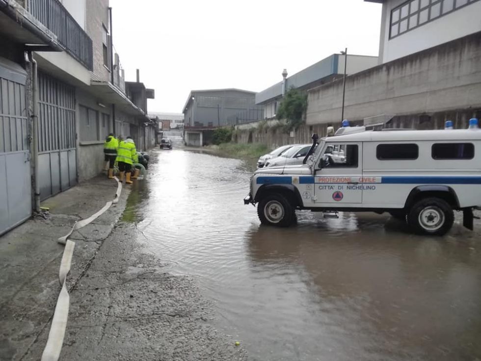NICHELINO - Decine di interventi per allagamenti a causa del maltempo di ieri. Oggi altre piogge
