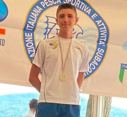 VIRLE - La giovane promessa del nuoto conquista due medaglie