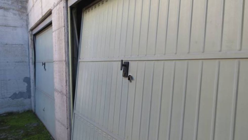 MONCALIERI - I ladri ripuliscono una decina di garage in via Ada Negri