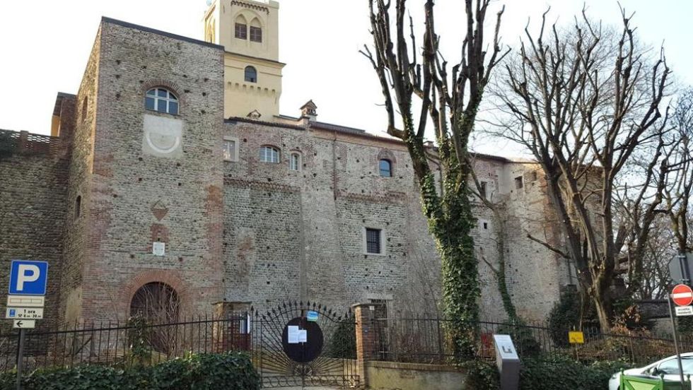 RIVALTA - Ancora atti vandalici: guasto all'impianto di illuminazione al parco Castello