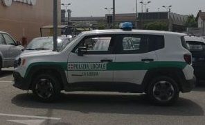 LA LOGGIA - Rubarono soldi dal bancomat di una pensionata: denunciato un uomo
